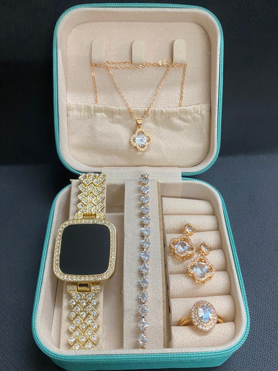 White Clover Jewelry Set